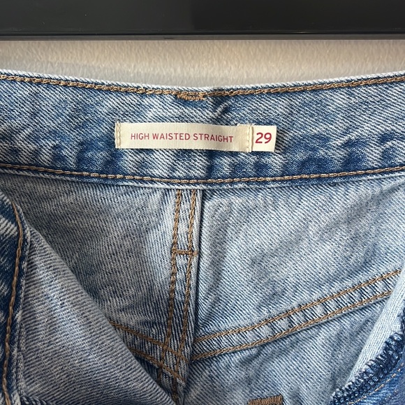 Levi’s High Waisted Straight Jeans - Picture 3 of 7